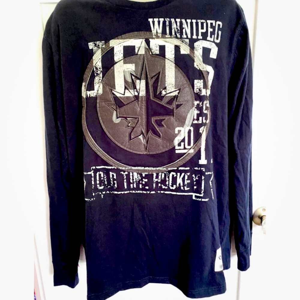 Like New! Winnipeg Old Time Hockey Causeway Collection Stitched Logo Pullover L